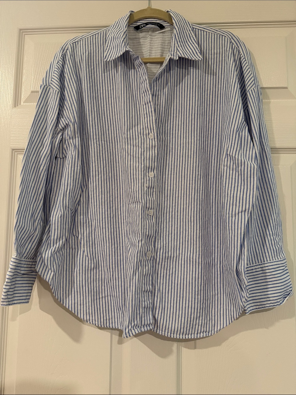 Zara Women’s/Unisex Blue & White Vertical Stripe Button-Down Shirt